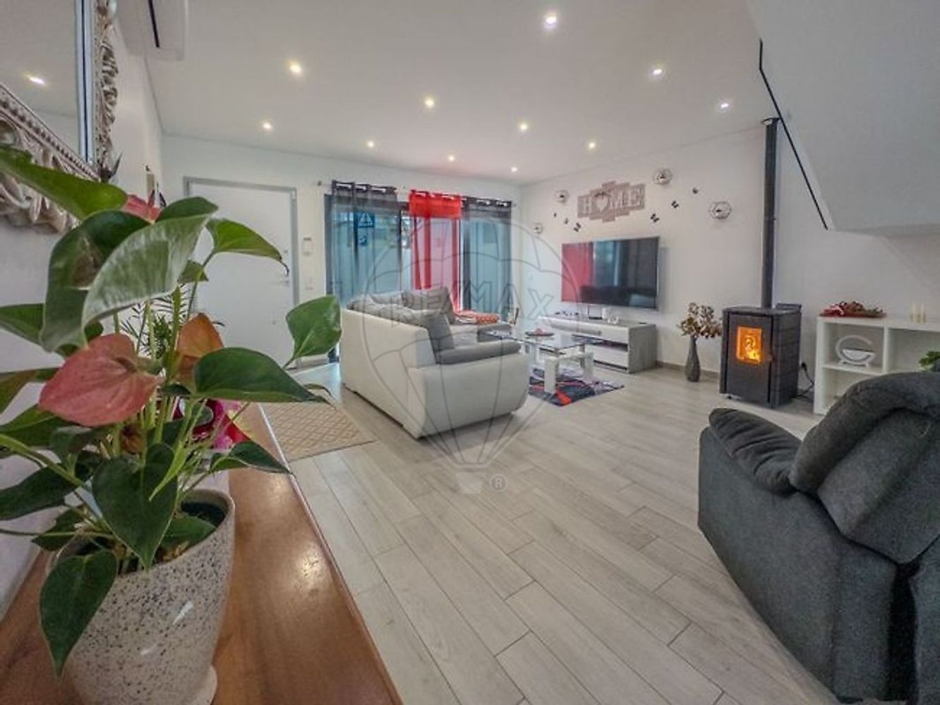 4 bedrooms House in Quelfes, Portugal No. 24952