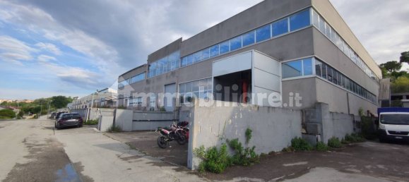 10 Schlafzimmer Lagerhaus in Filottrano, Italy, Nr. 151307 2