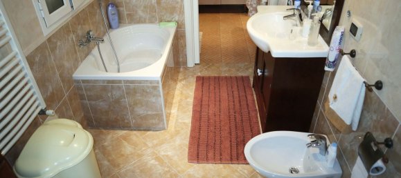 3 rooms Apartment in Bari, Italy No. 145664 14