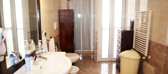 3 rooms Apartment in Bari, Italy No. 145664 16