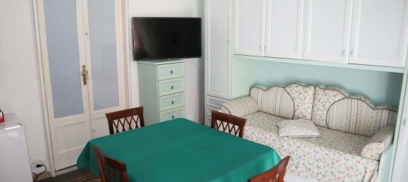 3 rooms Apartment in Bari, Italy No. 145664 4