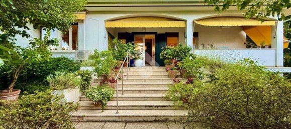 6 bedrooms Villa in Abano Terme, Italy No. 293732 37