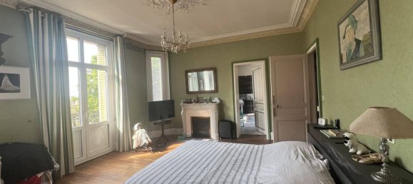 4 Schlafzimmer Schlösser in Culan, France, Nr. 350717 12