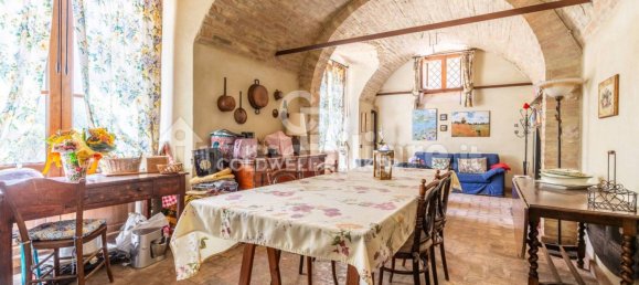 4 bedrooms Villa in Sigillo, Italy No. 293130 18