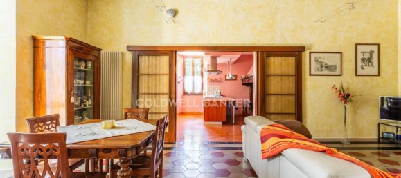 4 bedrooms Villa in Sigillo, Italy No. 293130 5