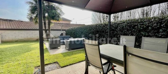 Квартира с 2 спальнями в Севезо, Италия № 227791 16