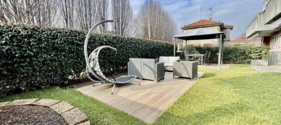 Квартира с 2 спальнями в Севезо, Италия № 227791 7