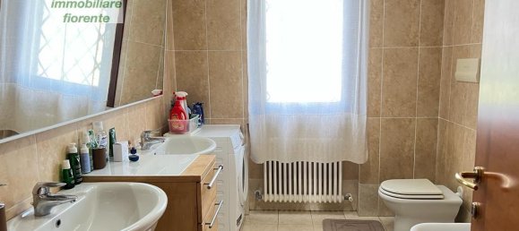 5 rooms Villa in Cadoneghe, Italy No. 230733 2