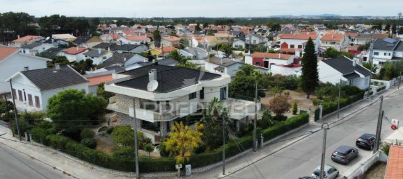 6 bedrooms House in Seixal, Portugal No. 28059 6