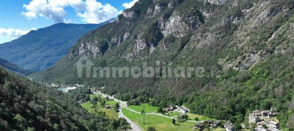 4 bedrooms House in Antey Saint Andre, Italy No. 177182 20