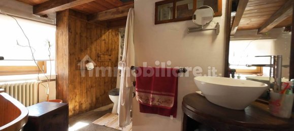 4 bedrooms House in Antey Saint Andre, Italy No. 177182 18