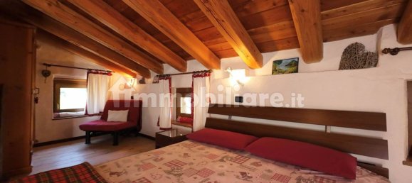 4 bedrooms House in Antey Saint Andre, Italy No. 177182 11