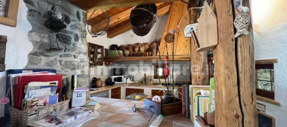 4 bedrooms House in Antey Saint Andre, Italy No. 177182 5