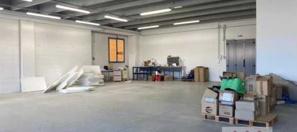 Gewerbliche Immobilie in Vicenza, Italy 238m², Nr. 351455 7