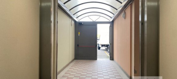 Gewerbliche Immobilie in Vicenza, Italy 238m², Nr. 351455 2