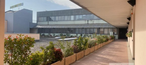 Gewerbliche Immobilie in Vicenza, Italy 238m², Nr. 351455 17