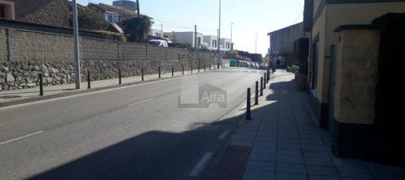 636m² Land in Santander, Spain No. 98103 9