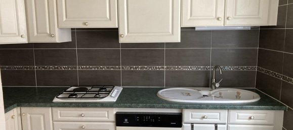 2 Schlafzimmer Stadthaus in La Loupe, France, Nr. 96890 8