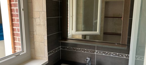 2 Schlafzimmer Stadthaus in La Loupe, France, Nr. 96890 14