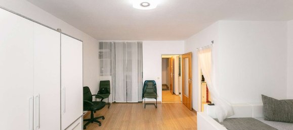 Studio in Neu-Ulm, Germany No. 114961 8