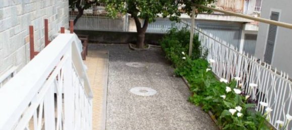 Apartamento de 2 dormitorios en Taggia, Italy No. 267158 9