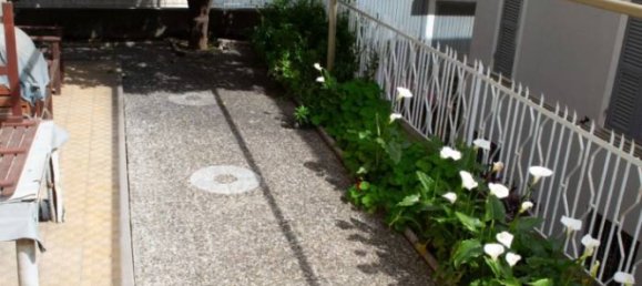 Apartamento de 2 dormitorios en Taggia, Italy No. 267158 4