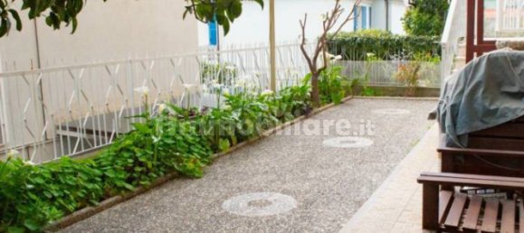 Apartamento de 2 dormitorios en Taggia, Italy No. 267158 6