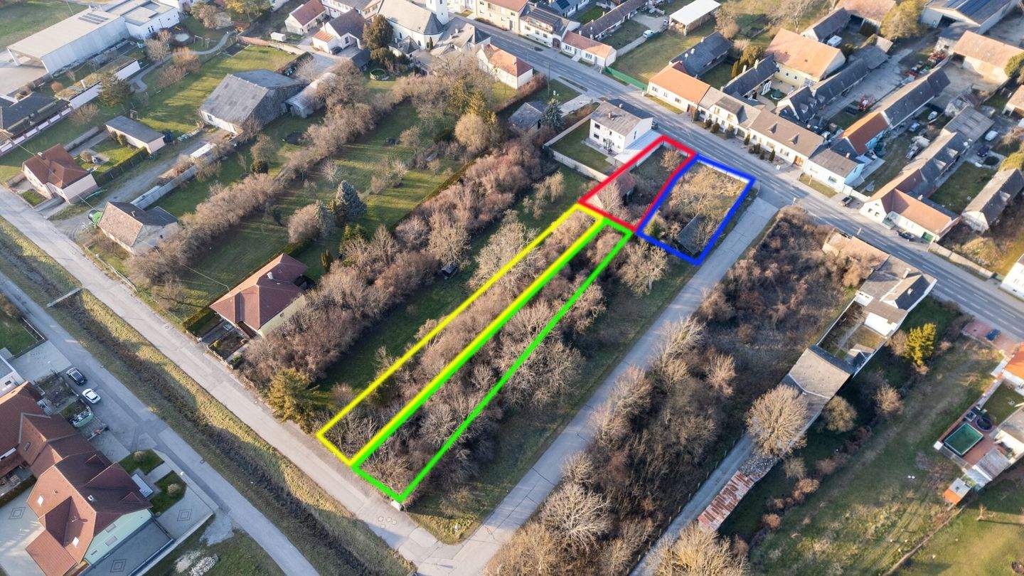  Land in Engelhartstetten, Austria No. 142539