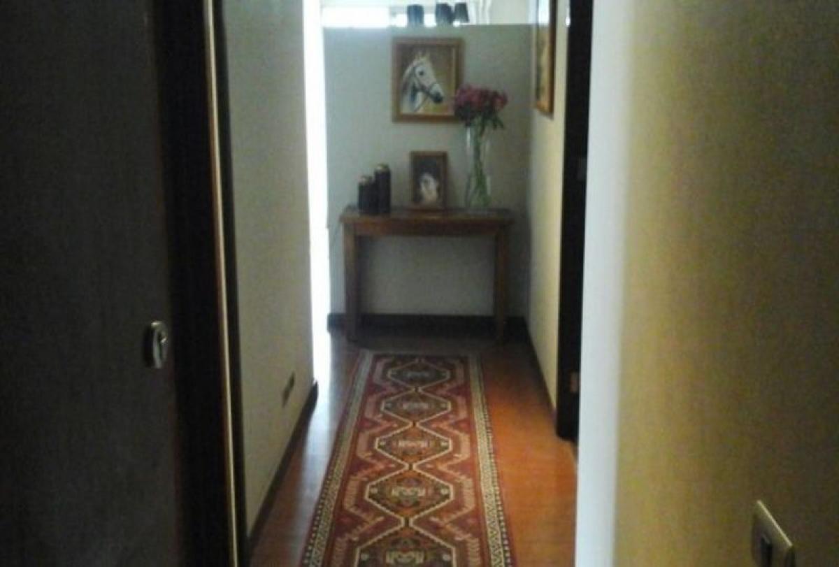 4 bedrooms Apartment in Santiago, Chile No. 3318