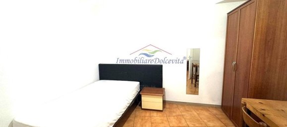 2 bedrooms Apartment in Florence, Italy No. 330095 3