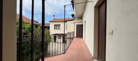 Apartamento de 3 habitaciónes en Casorate Sempione, Italy No. 334201 8