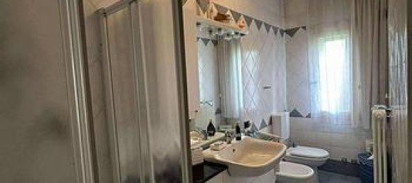 8 rooms Apartment in Boara Pisani, Italy No. 276766 4