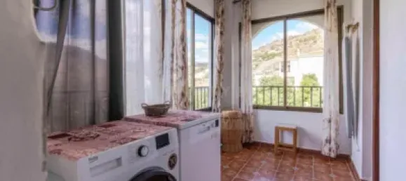 5 bedrooms House in Los Guajares, Spain No. 141534 14