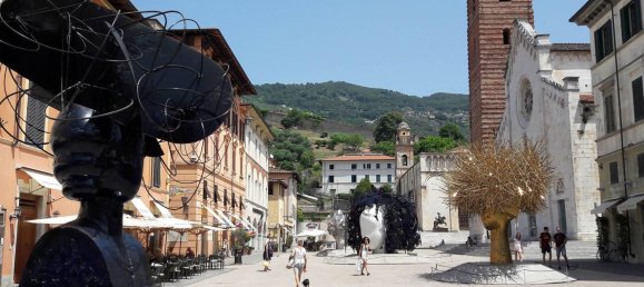 7 bedrooms House in Pietrasanta, Italy No. 399091 14