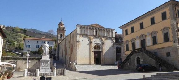 7 bedrooms House in Pietrasanta, Italy No. 399091 9