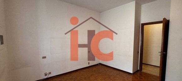 3 غرف نوم شقة في Bergamo, Italy رقم 324845 2