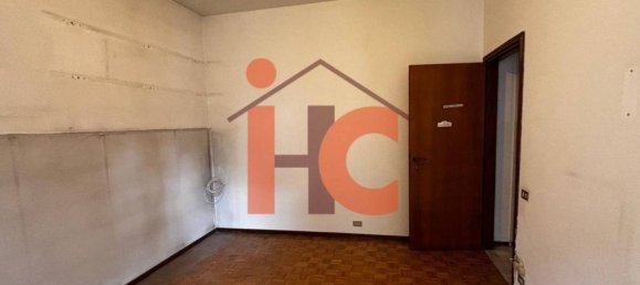 Apartamento de 3 dormitorios en Bergamo, Italy No. 324845 15