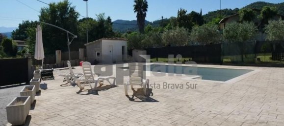 Casa de 3 dormitorios en Riudarenes, Spain No. 146808 2