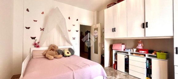 3 Schlafzimmer Wohnung in Albenga, Italy, Nr. 381639 10