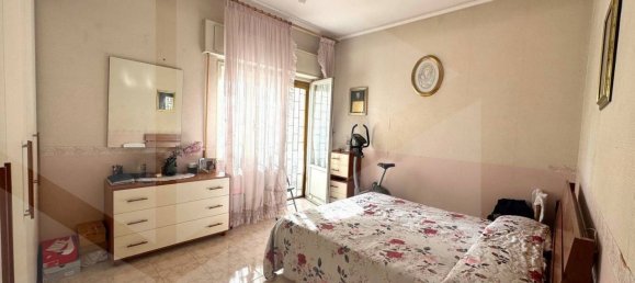 3 rooms Apartment in Rome, Italy No. 24638 16