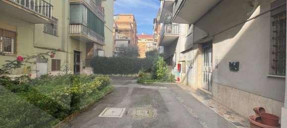 3 rooms Apartment in Rome, Italy No. 24638 29