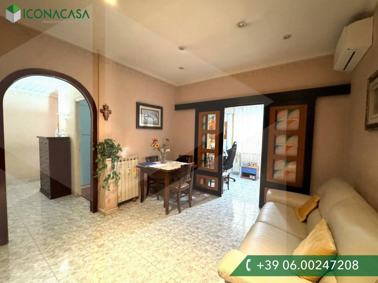 3 rooms Apartment in Rome, Italy No. 24638