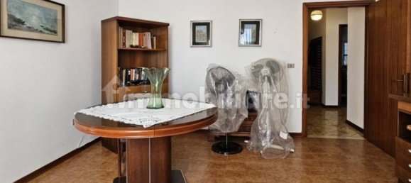 3 bedrooms Apartment in Chioggia, Italy No. 280795 6