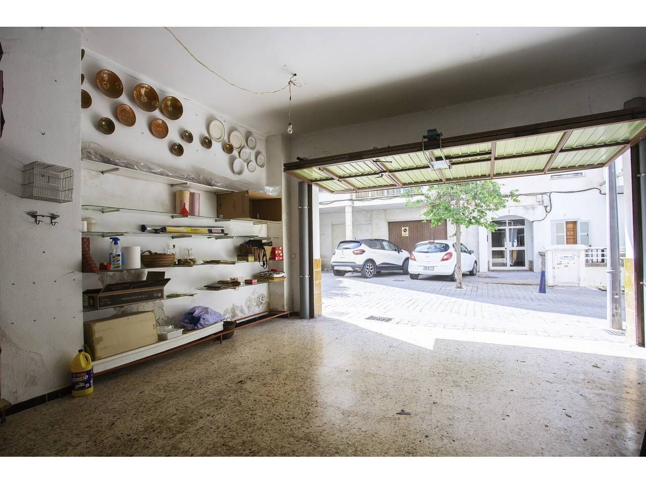 95m² Commercial property in Manacor, Spain No. 192615