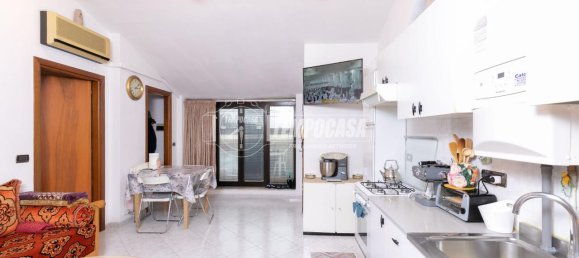 2-salle Appartement à Sant'Agata Bolognese, Italy No. 120733 2