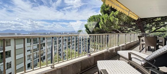 1 chambre Appartement à Cannes, France No. 241888 3