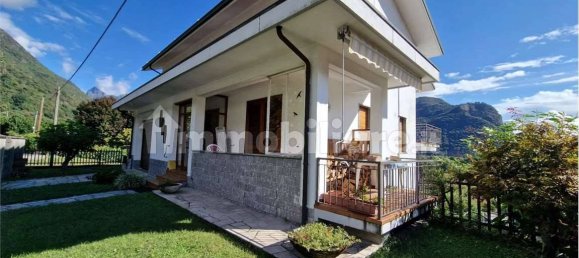 4 bedrooms Villa in Gravellona Toce, Italy No. 336280 2