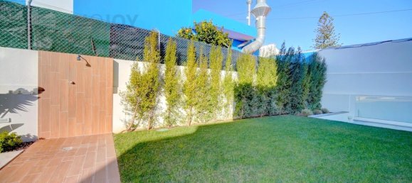 4 bedrooms Villa in Cascais, Portugal No. 103942 3