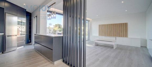 4 bedrooms Villa in Cascais, Portugal No. 103942 9