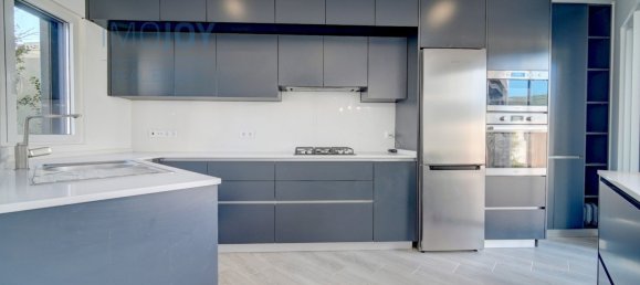 4 bedrooms Villa in Cascais, Portugal No. 103942 10